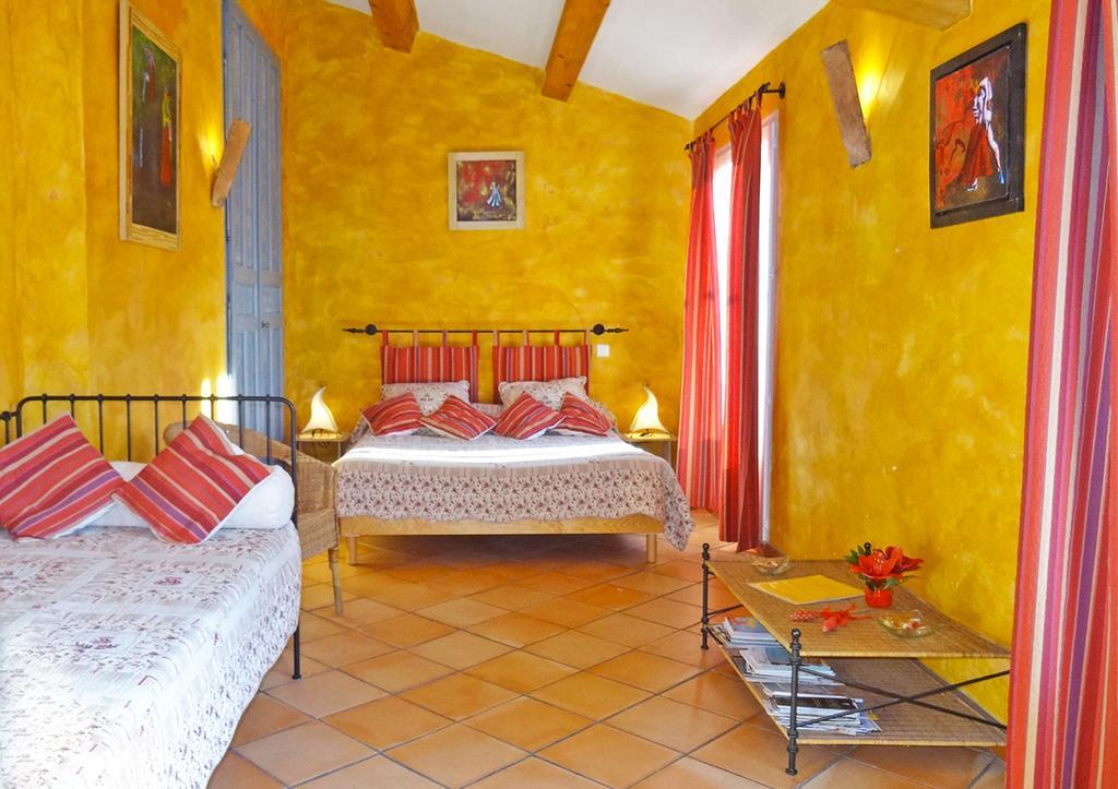 Le Mas De Pie Caud Bed and Breakfast Rognes Buitenkant foto