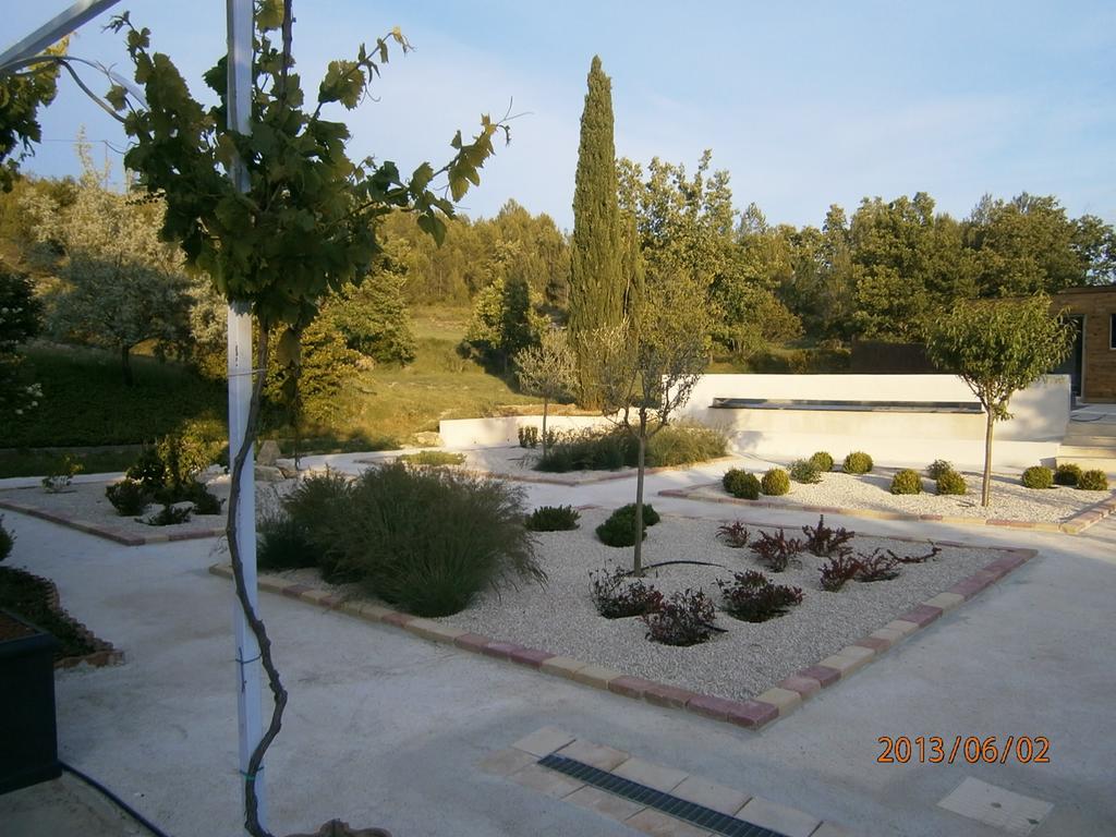 Le Mas De Pie Caud Bed and Breakfast Rognes Buitenkant foto